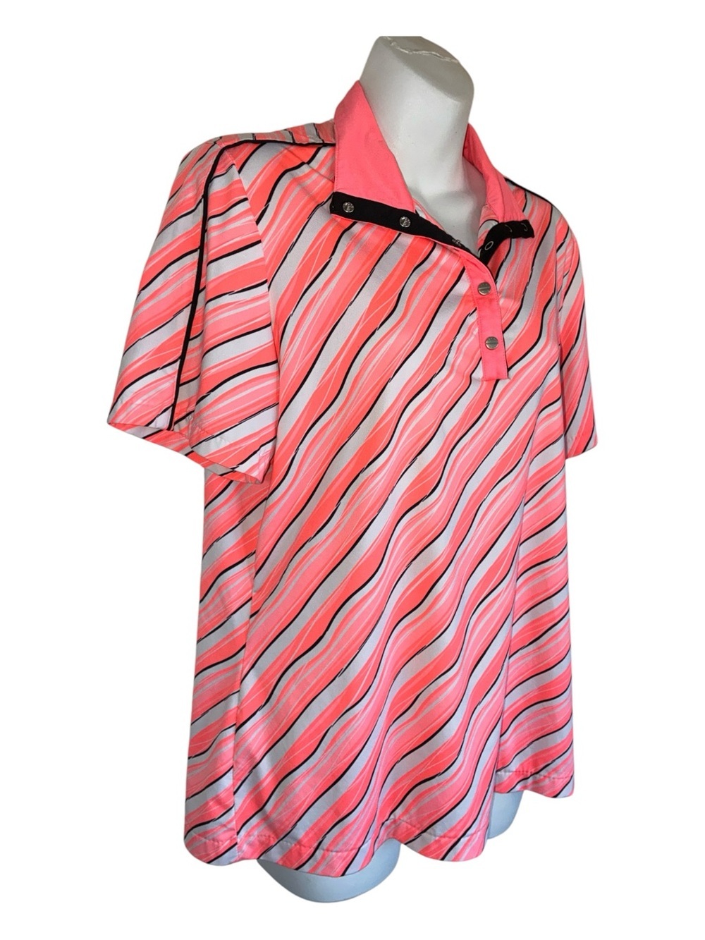 TAILGolf shirt Women's L, bold Coral white Stripes black trim. Snap collar euc